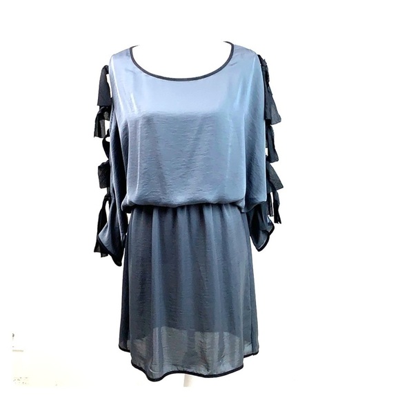 NWT THREAD silky elastic waist work part designer dress bow tie bat wing sleeves - Picture 3 of 14